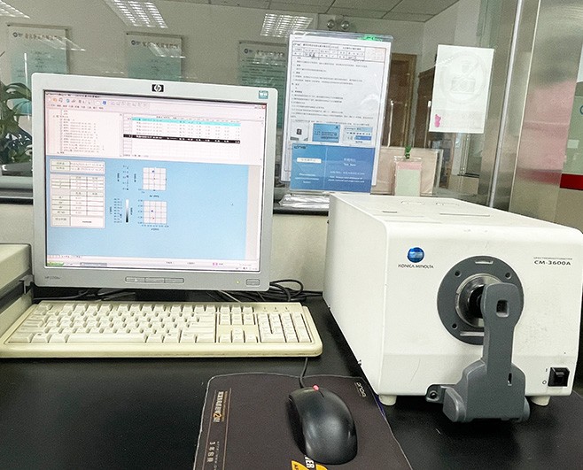 Physics Lab & Spectrophotometer (Color Compare Test)